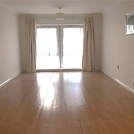 Rent this 2 bed apartment on Alençon Link in Basingstoke, RG21 7TN