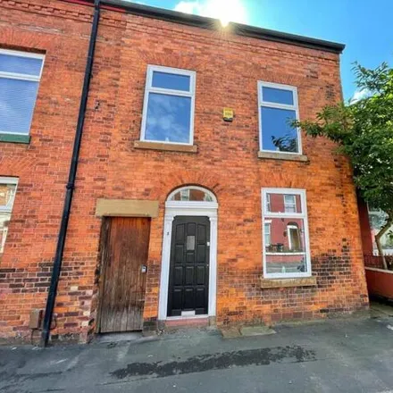 Rent this 4 bed house on Edgeley Shopping Centre in 85 Grenville Street, Cheadle
