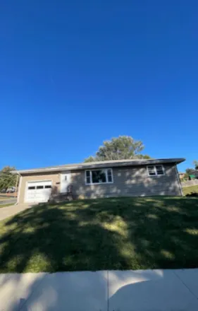 Buy this 3 bed house on 3198 Pennsylvania Avenue in Dubuque, IA 52001