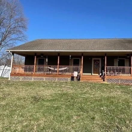 Buy this 3 bed house on 304 South Lakeview Drive in Petersburg, Pike County