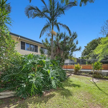 Rent this 3 bed apartment on Franciscea Street in Everton Hills QLD 4053, Australia