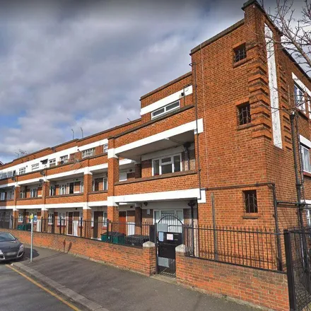 Image 4 - Albany Nursing Home, 11-12 Albany Road, London, E10 7EL, United Kingdom - Apartment for rent