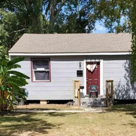 Buy this 2 bed house on 3009 Amarillo Street in Delmont Place, Baton Rouge