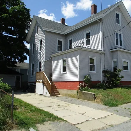 Image 1 - 98 Portland Street, Highlands, Haverhill, MA 01830, USA - Duplex for sale