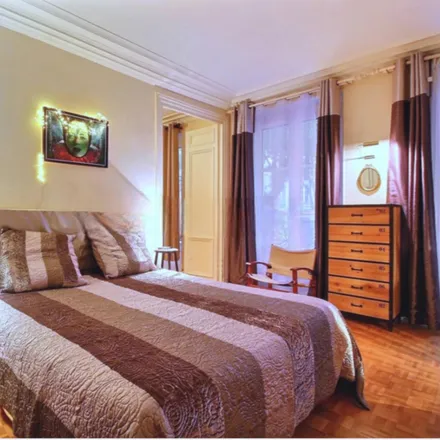 Rent this 1 bed apartment on 7 Cité de Trévise in 75009 Paris, France