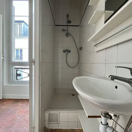 Image 7 - 171 Rue du Faubourg Saint-Martin, 75010 Paris, France - Apartment for rent