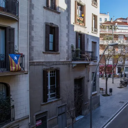 Image 16 - Carrer de Prats de Molló, 08001 Barcelona, Spain - Apartment for rent