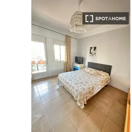 Rent this 5 bed room on Carrer Empecinado / Calle Empecinado in 03004 Alicante, Spain