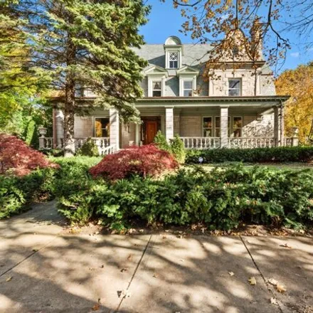 Buy this 5 bed house on 1101 Forest Avenue in Evanston, IL 60202