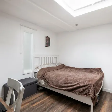 Rent this 1 bed apartment on 67 Balham High Road in London, SW12 9AP
