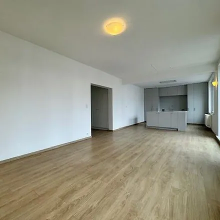 Image 3 - Place Vauban 23, 6000 Charleroi, Belgium - Apartment for rent