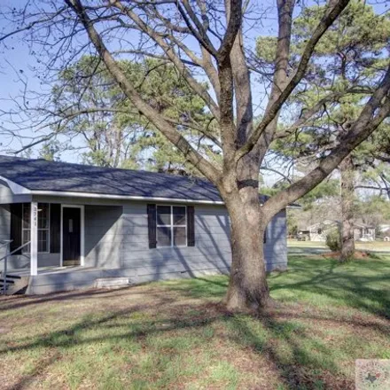 Buy this 3 bed house on 3727 Pasley Lane in Texarkana, AR 71854