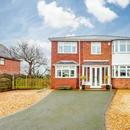Buy this 5 bed house on Park Avenue in Hawarden, CH5 3HY