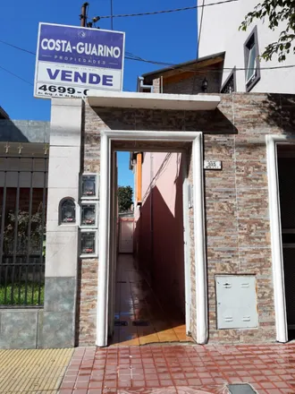 Buy this studio house on Cavia 321 in Partido de La Matanza, C1440 FJN Lomas del Mirador