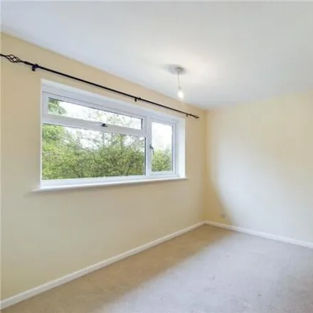 Image 6 - Pinehurst, Tadley, RG26 3AP, United Kingdom - Duplex for rent
