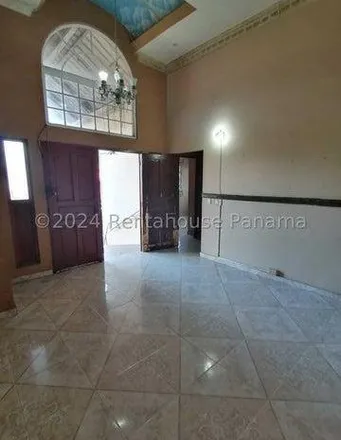 Rent this 2 bed house on Terpel in Calle 11, 9851