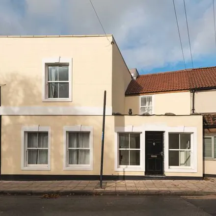 Rent this 4 bed apartment on Brentry Hill in Passage Road, Bristol