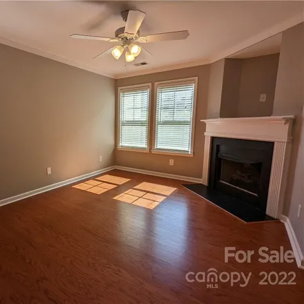 Image 2 - 7217 Tom Castain Lane, Charlotte, NC 28226, USA - Townhouse for sale
