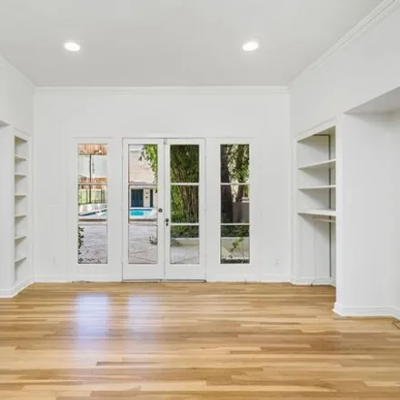 Image 9 - 8372 Willoughby Avenue, West Hollywood, CA 90069, USA - House for rent