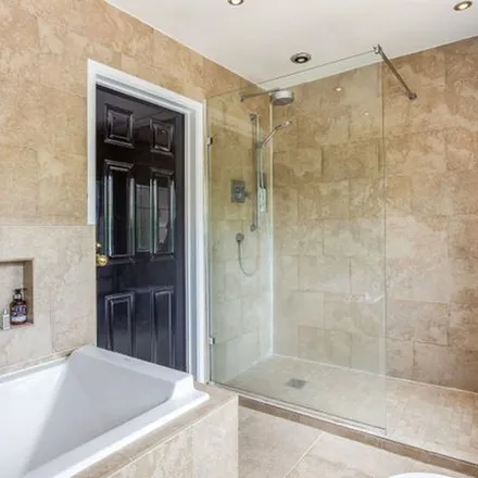 Image 6 - Beyond Bathrooms, Portesbery Road, Camberley, GU15 3TA, United Kingdom - Apartment for rent