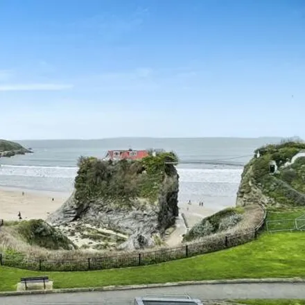 Buy this 1 bed apartment on Island Crescent in Newquay, TR7 1DZ