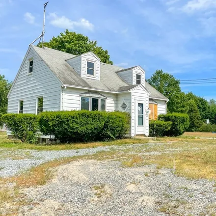 Buy this 3 bed house on 2298 Cranberry Highway in Five Corners, Wareham