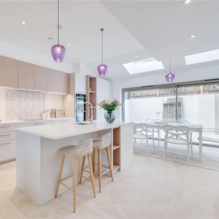 Image 1 - Imperial Square, London, United Kingdom - House for rent