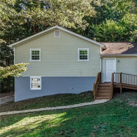Rent this 3 bed house on 147 Elizabeth Street in Jasper, Pickens County