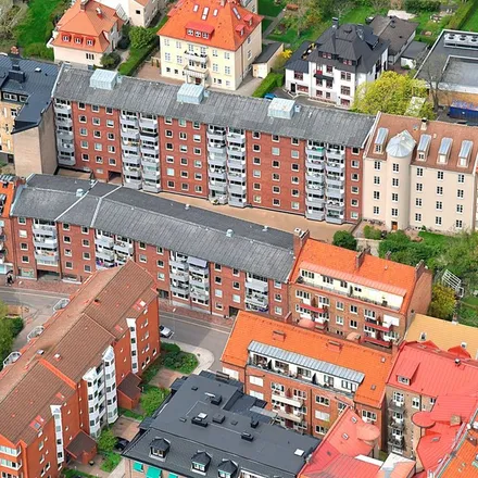 Rent this 5 bed apartment on Nedre Långvinkelsgatan 61 in 252 34 Helsingborg, Sweden