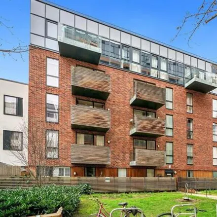 Image 3 - Pilch House, 27 Violet Road, Bromley-by-Bow, London, E3 3XE, United Kingdom - Apartment for sale