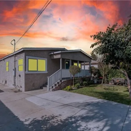 Buy this 3 bed house on 1414 East 108th Street in Los Angeles, CA 90059