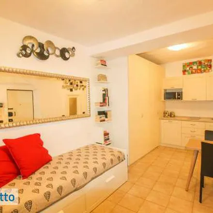 Image 2 - Via Balbi 79 rosso, 16126 Genoa Genoa, Italy - Apartment for rent