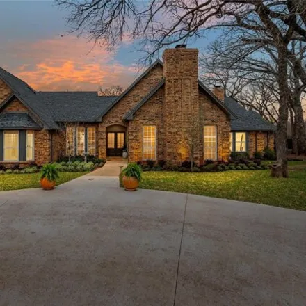 Buy this 4 bed house on 850 Lake Wood Drive in Southlake, TX 76092